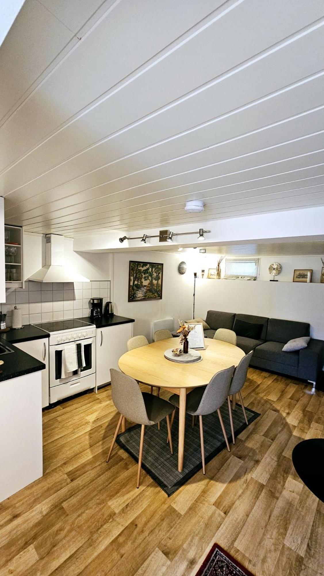 Central And Large Cosey Apartment Stavanger Buitenkant foto